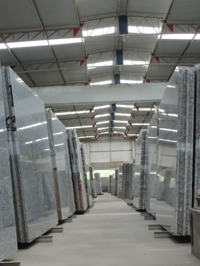 Polished slabs in stock