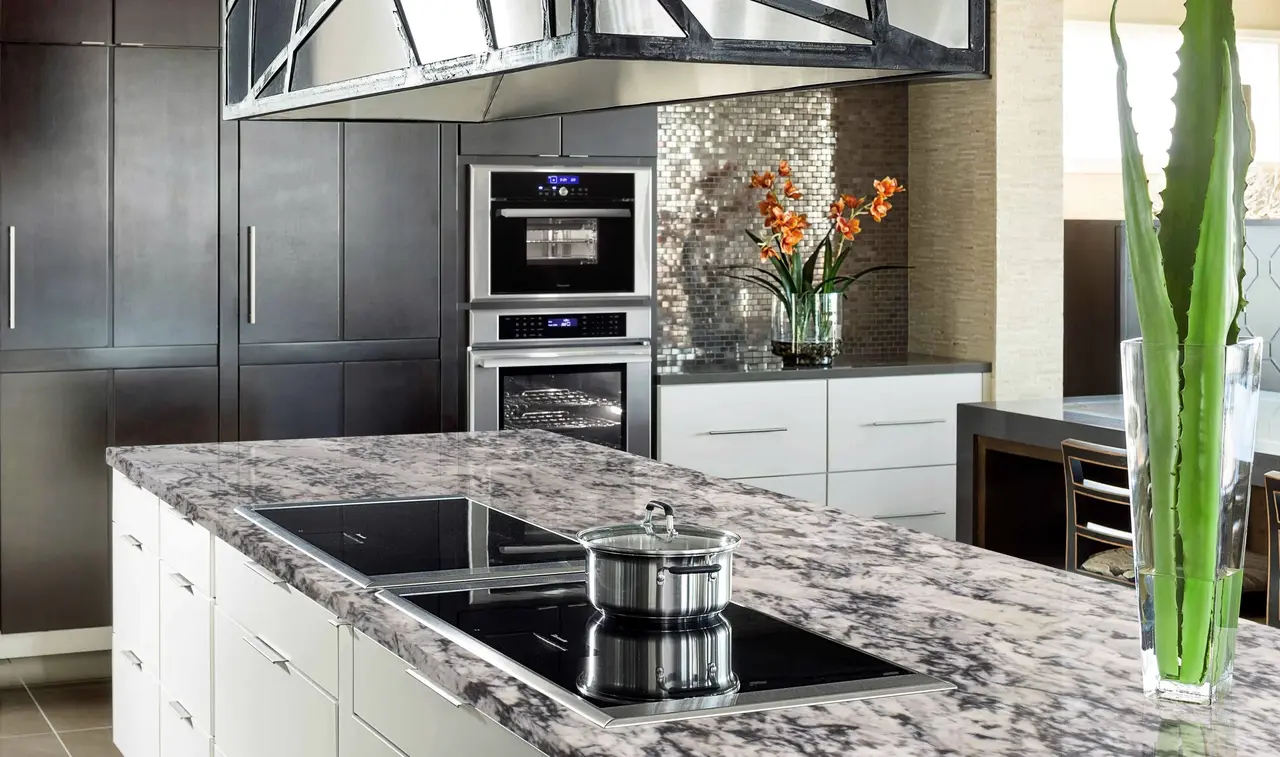 White Orion: a pedra aplicada num ambiente